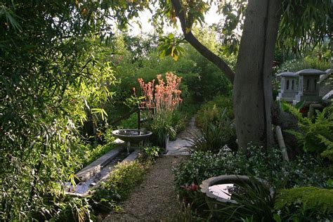 ¡El Jardín de los Alcances: Un laberinto botánico de paz y belleza ancestral!