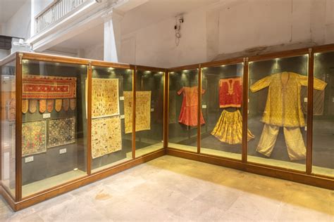  El Museo de Artes y Textiles de Kolkata: ¡Una explosión de colores e historias entrelazadas!