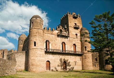 ¡Descubre la Magia Histórica del Castillo de Gondar: Una Joya Arquitectónica del Siglo XVII!