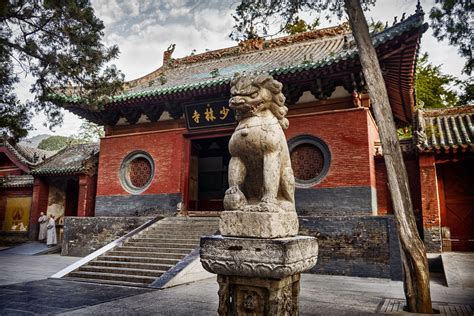 ¡Sumérgete en la Historia y la Naturaleza en el Templo de Shaolin de Sanmenxia!