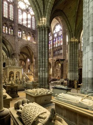 ¡Sumérgete en la Historia con la Basílica de Saint-Denis, un Tesoro Arquitectónico y Sepulcro Real!