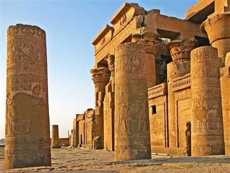  El Templo de Kom Ombo: Un viaje mágico a la arquitectura doble y las leyendas egipcias