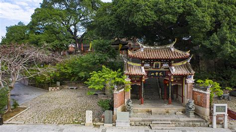  ¿Te atreves a explorar la majestuosidad del Templo Zhenwu en Jinzhou?