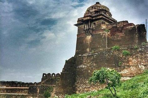  Rohtas Fort: Un Viaje al Pasado Medieval Pakistán