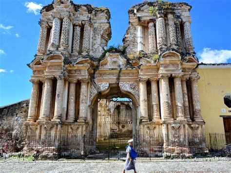  ¡Sumérgete en la Historia en las Ruinas de la Ciudad Antigua de Shiyan!