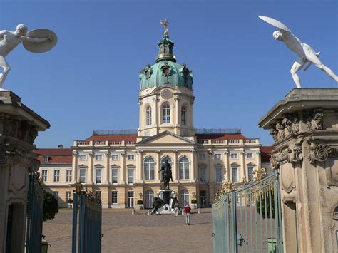 ¡El Palacio de Charlottenburg: Una joya barroca en el corazón de Berlín!